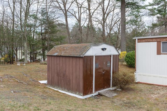 4 Clovercrest Drive, Nashua, NH 03062
