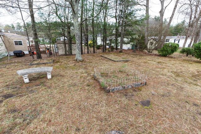 4 Clovercrest Drive, Nashua, NH 03062