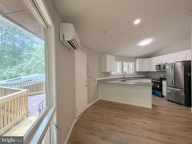 8133 COUNSELOR RD, Manassas, VA 20112