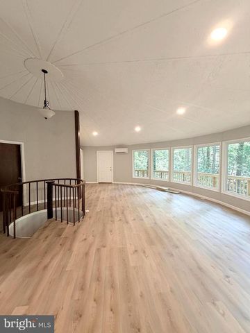 8133 COUNSELOR RD, Manassas, VA 20112