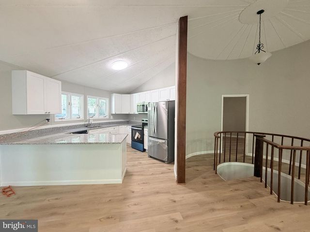 8133 COUNSELOR RD, Manassas, VA 20112