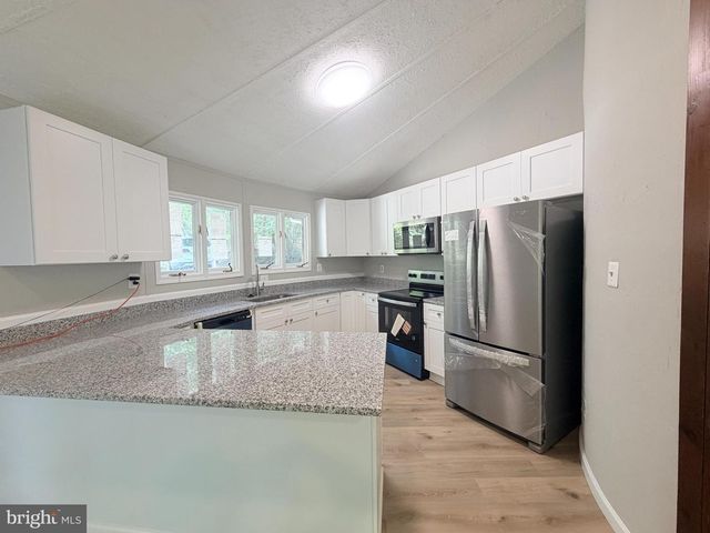 8133 COUNSELOR RD, Manassas, VA 20112