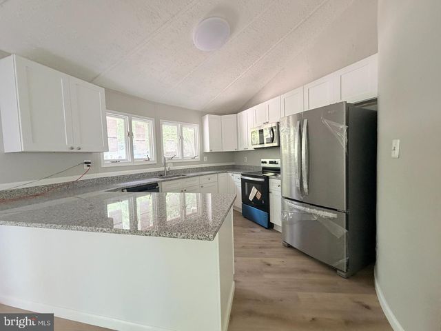 8133 COUNSELOR RD, Manassas, VA 20112