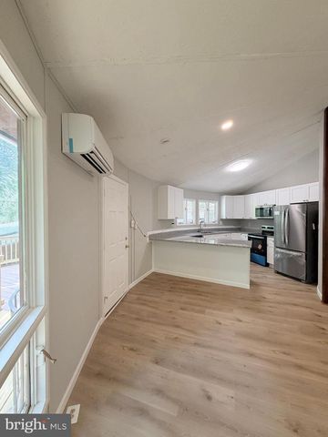 8133 COUNSELOR RD, Manassas, VA 20112