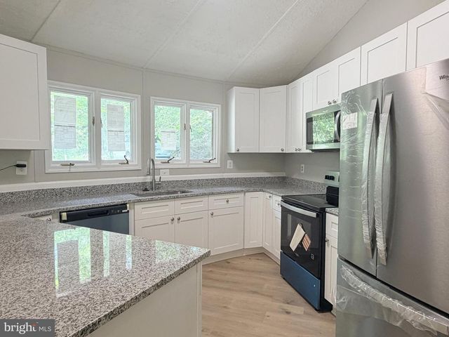 8133 COUNSELOR RD, Manassas, VA 20112