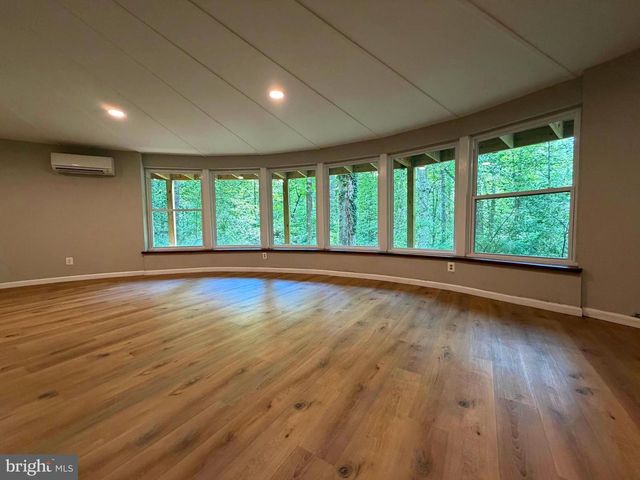 8133 COUNSELOR RD, Manassas, VA 20112