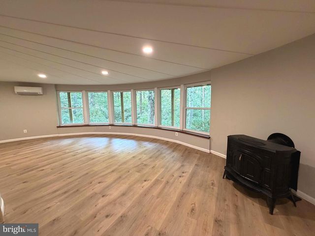 8133 COUNSELOR RD, Manassas, VA 20112