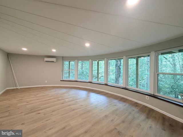 8133 COUNSELOR RD, Manassas, VA 20112