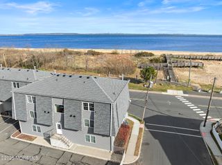 98 Beachway Avenue 13, Keansburg, NJ 07734