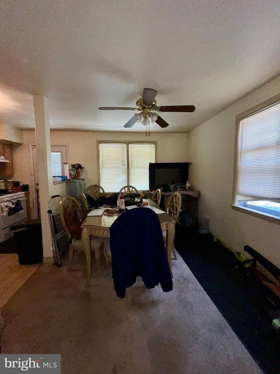 Image 4 of property listing at 2507 PARKTRAIL RD, Baltimore, MD 21234