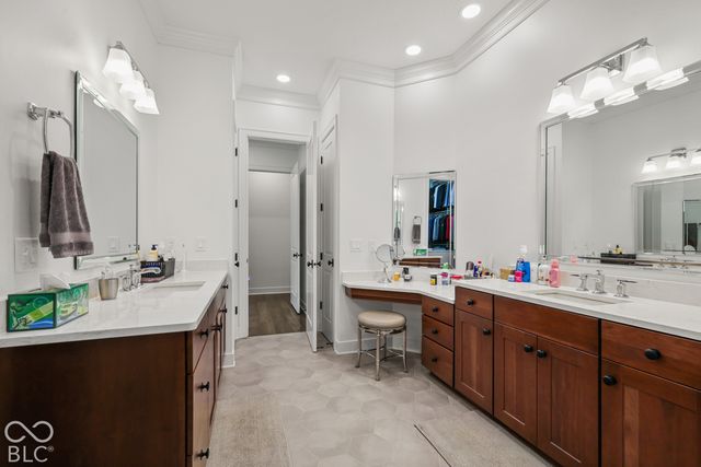 15112 Kampen Circle, Carmel, IN 46033