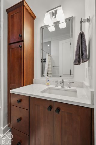 15112 Kampen Circle, Carmel, IN 46033