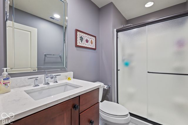 15112 Kampen Circle, Carmel, IN 46033