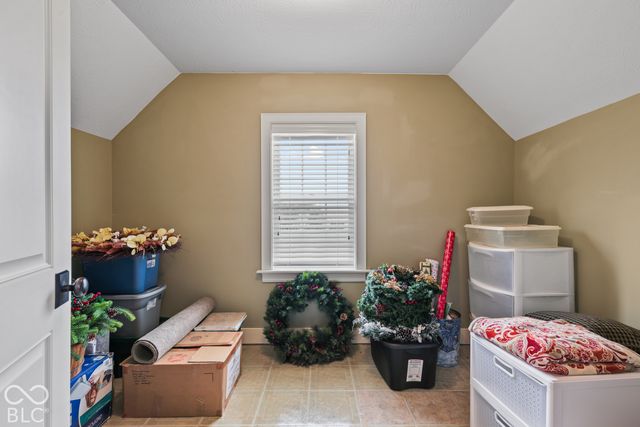15112 Kampen Circle, Carmel, IN 46033