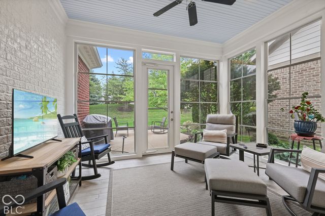 15112 Kampen Circle, Carmel, IN 46033