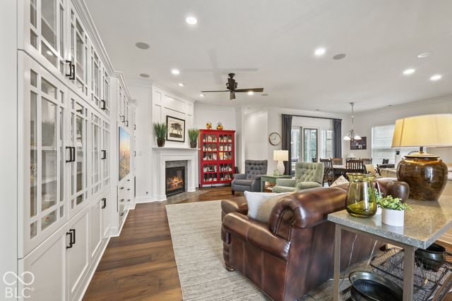 15112 Kampen Circle, Carmel, IN 46033
