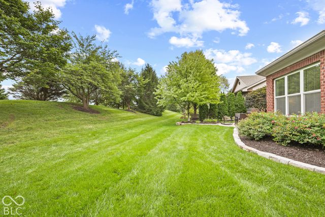 15112 Kampen Circle, Carmel, IN 46033
