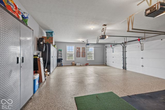 15112 Kampen Circle, Carmel, IN 46033