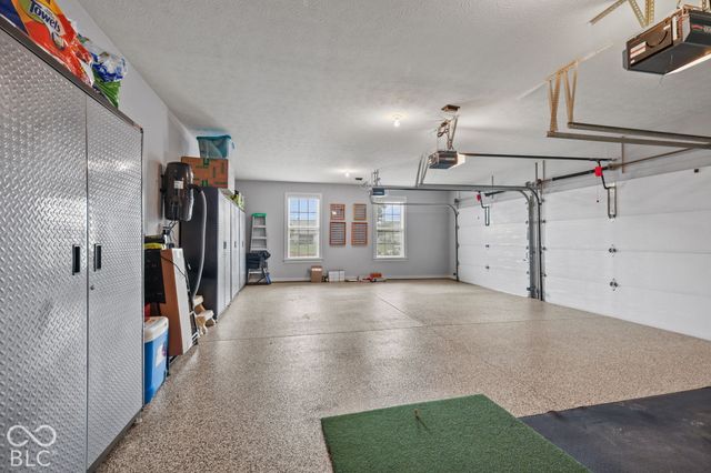 15112 Kampen Circle, Carmel, IN 46033