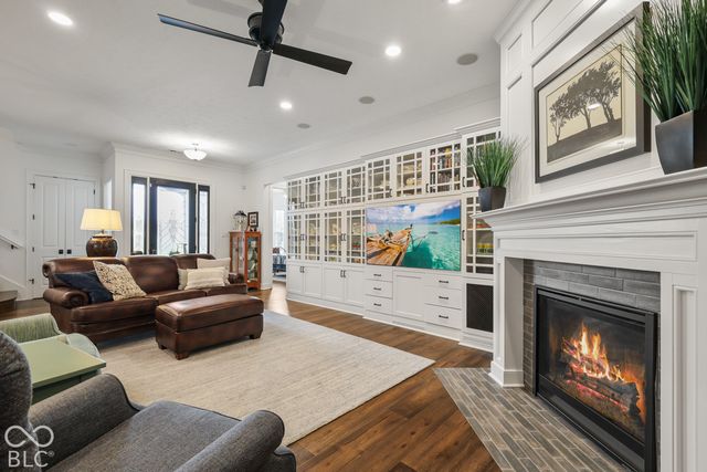 15112 Kampen Circle, Carmel, IN 46033