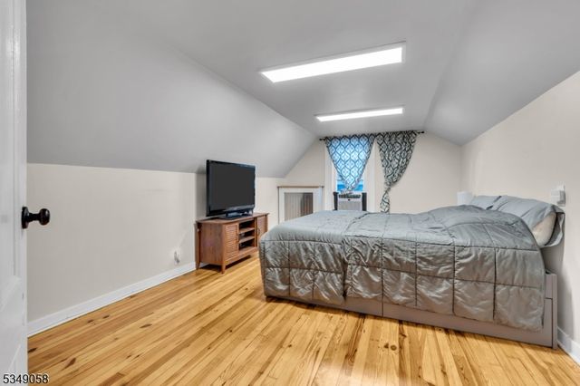 223 Main St, Metuchen Boro, NJ 08840