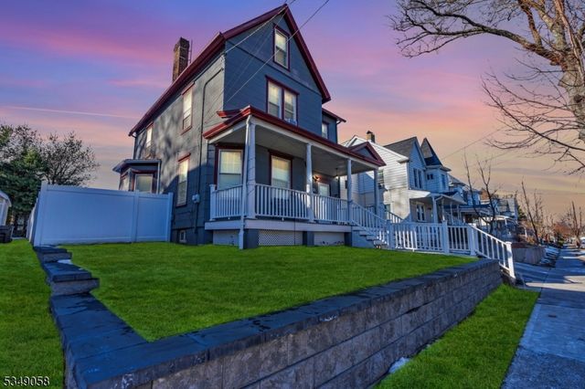 223 Main St, Metuchen Boro, NJ 08840