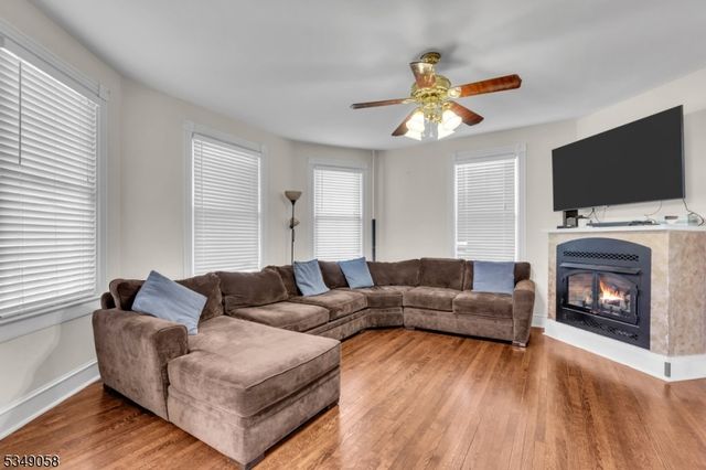 223 Main St, Metuchen Boro, NJ 08840