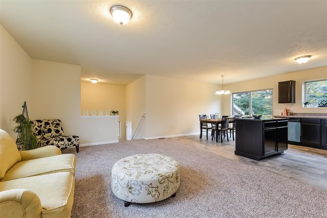 19 Carrie Street, Sparta, MI 49345