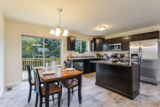 19 Carrie Street, Sparta, MI 49345