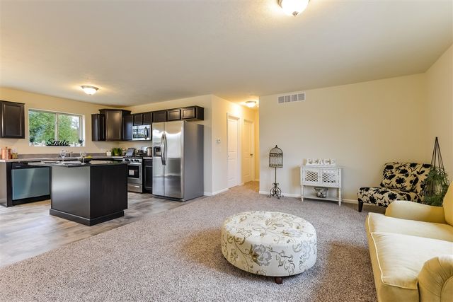 19 Carrie Street, Sparta, MI 49345