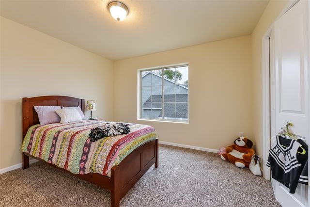 19 Carrie Street, Sparta, MI 49345