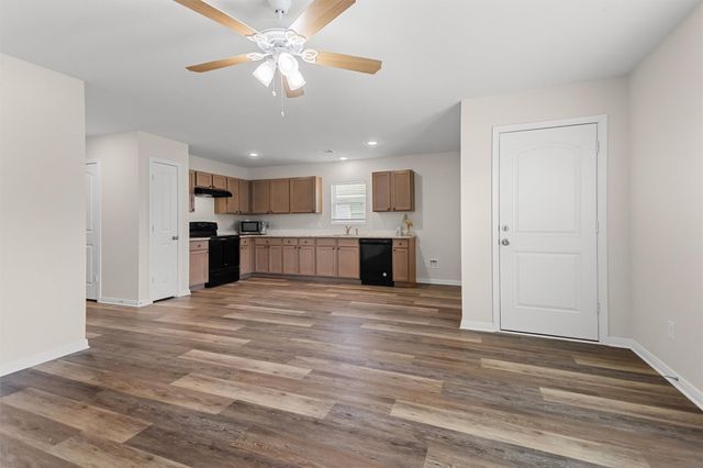 299 Red Clover, Livingston, TX 77351