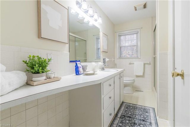 2910 Hope Valley Road, Winston-salem, NC 27106