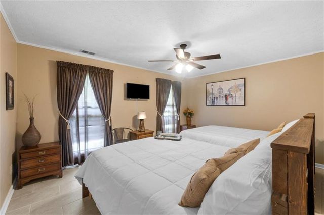 1061 Highway 92, Fayetteville, GA 30214