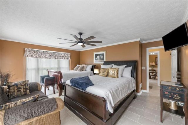 1061 Highway 92, Fayetteville, GA 30214