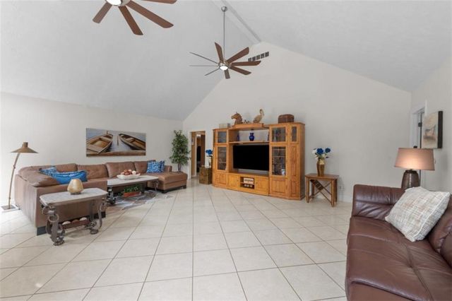 1061 Highway 92, Fayetteville, GA 30214