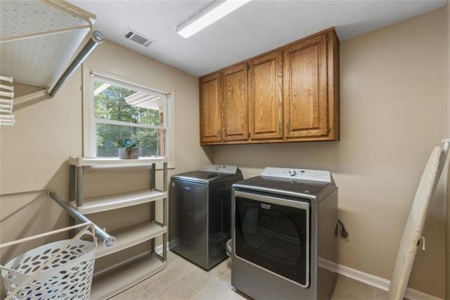 1061 Highway 92, Fayetteville, GA 30214