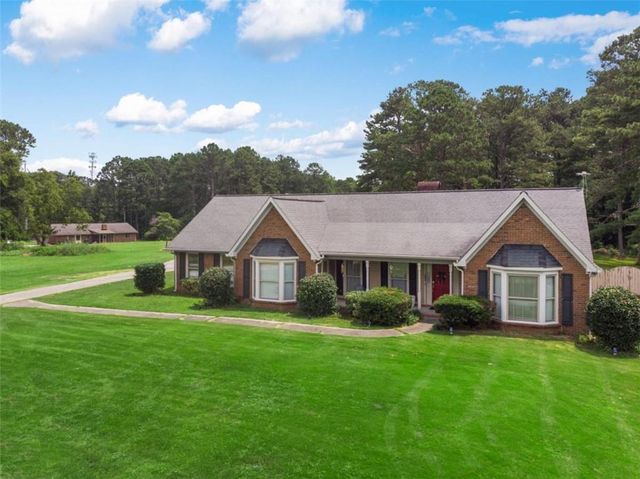 1061 Highway 92, Fayetteville, GA 30214