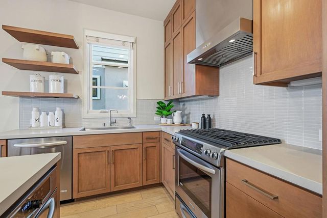 958 California Street, Mountain View, CA 94041