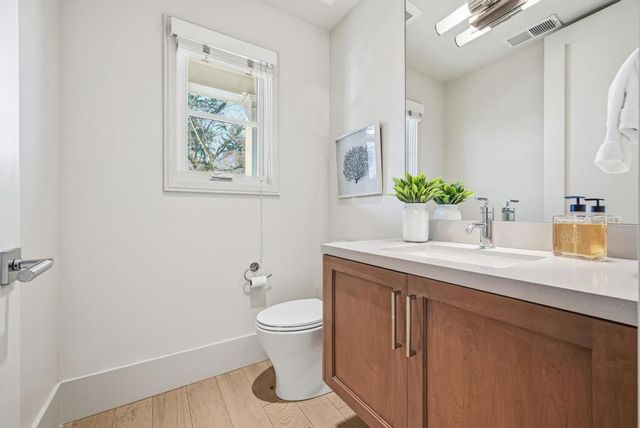 958 California Street, Mountain View, CA 94041