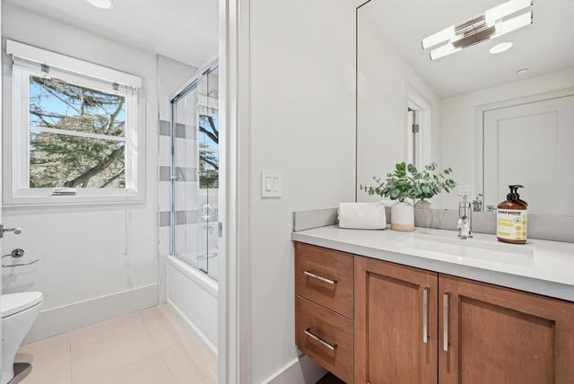 958 California Street, Mountain View, CA 94041