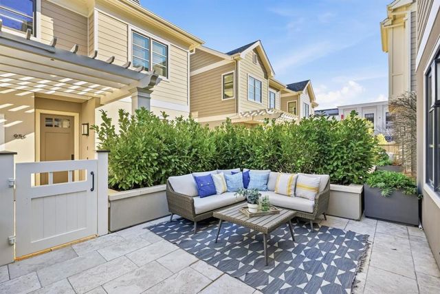 958 California Street, Mountain View, CA 94041