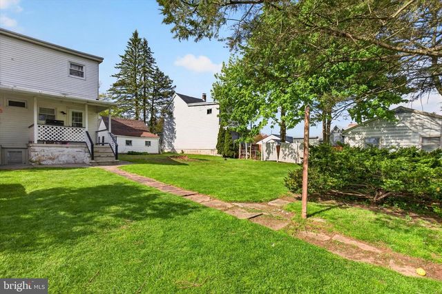 432 W SPRING ST, Frackville, PA 17931