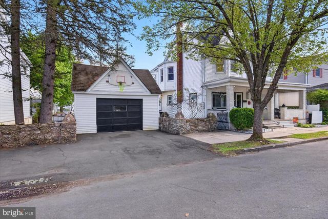 432 W SPRING ST, Frackville, PA 17931