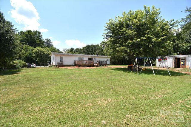 4062 Smokey Creek Road, Lenoir, NC 28645