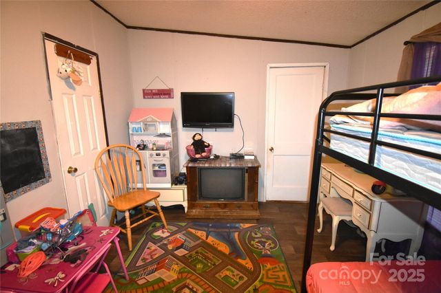 4062 Smokey Creek Road, Lenoir, NC 28645