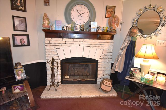 4062 Smokey Creek Road, Lenoir, NC 28645