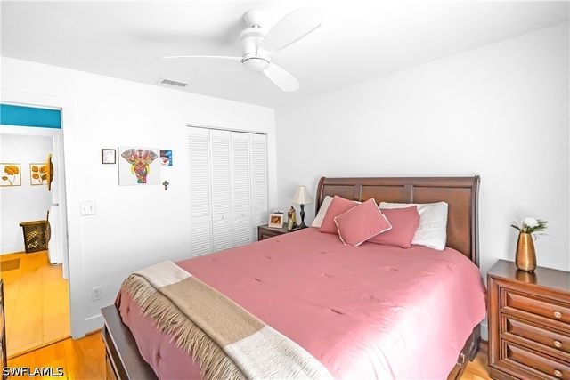 1330 Derbyshire CT E203, Naples, FL 34116