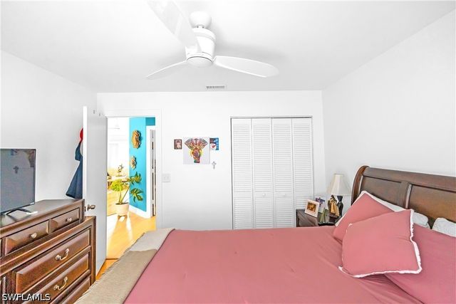 1330 Derbyshire CT E203, Naples, FL 34116