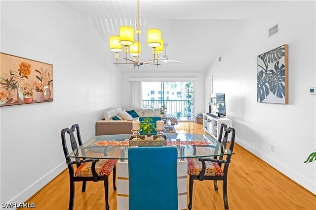 1330 Derbyshire CT E203, Naples, FL 34116